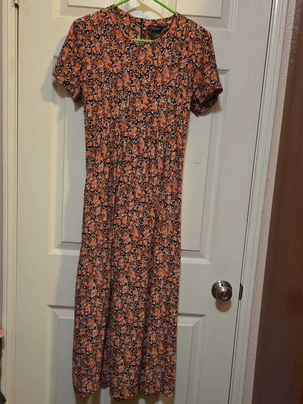 Floral Short-Sleeve Midi Dress in Rust Pink With Shoulder Pads